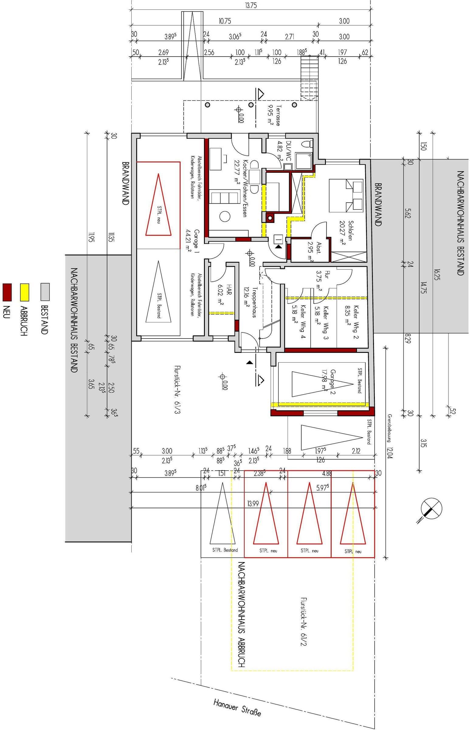 Grundriss Erdgeschoss mit Wohneinheit, Garagen, Kellerabteilen und Stellplätzen