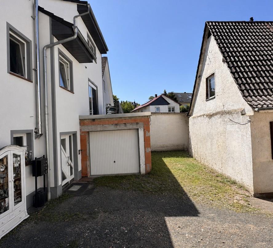 Private Zufahrt zum Objekt Hanauer Straße 14